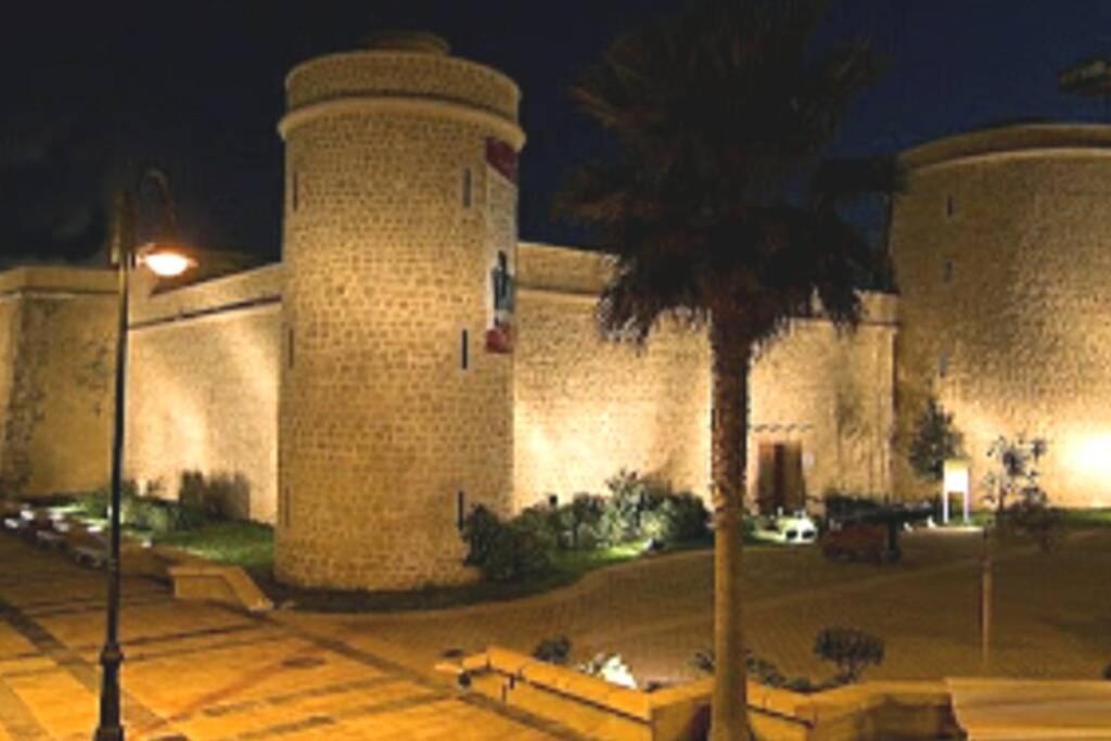 A 600 M De La Playa Y El Castillo Santa Ana روكيتاس ذي مار المظهر الخارجي الصورة